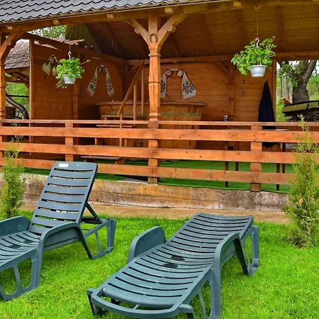 Pensiunea Maramu Farm stay *