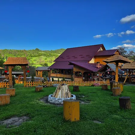 Farm stay Pensiunea Maramu *